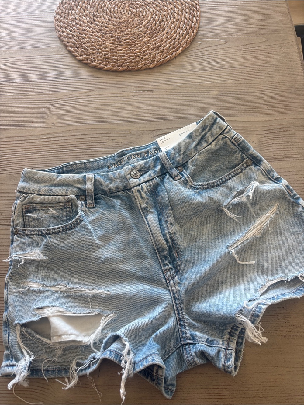 NEW American Eagle Outfitters Light Blue Distressed Boyfriend Jeans Shorts